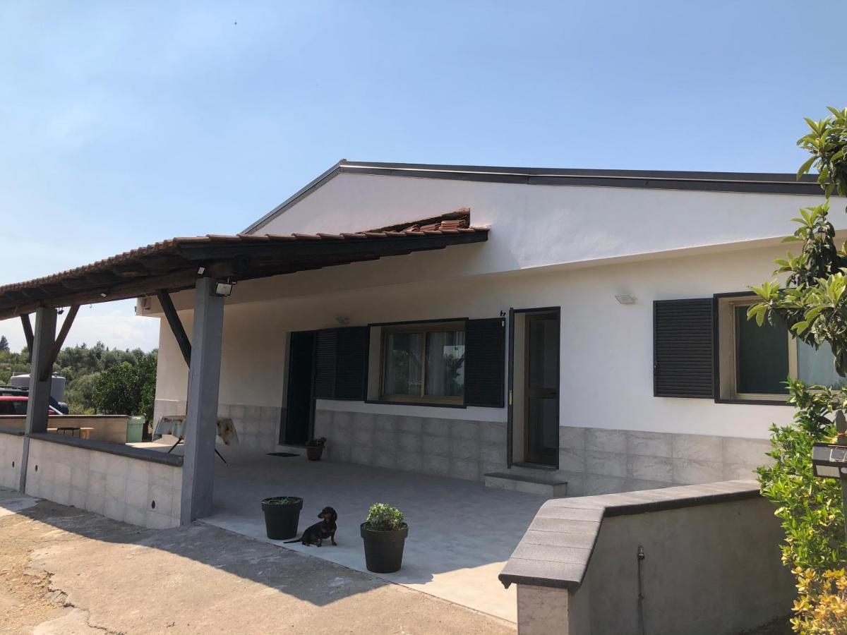 Villetta Gallo B&B Casa Vacanze Humanitas Catania Centro Sicilia Clinica Humanitas Misterbianco Exterior photo